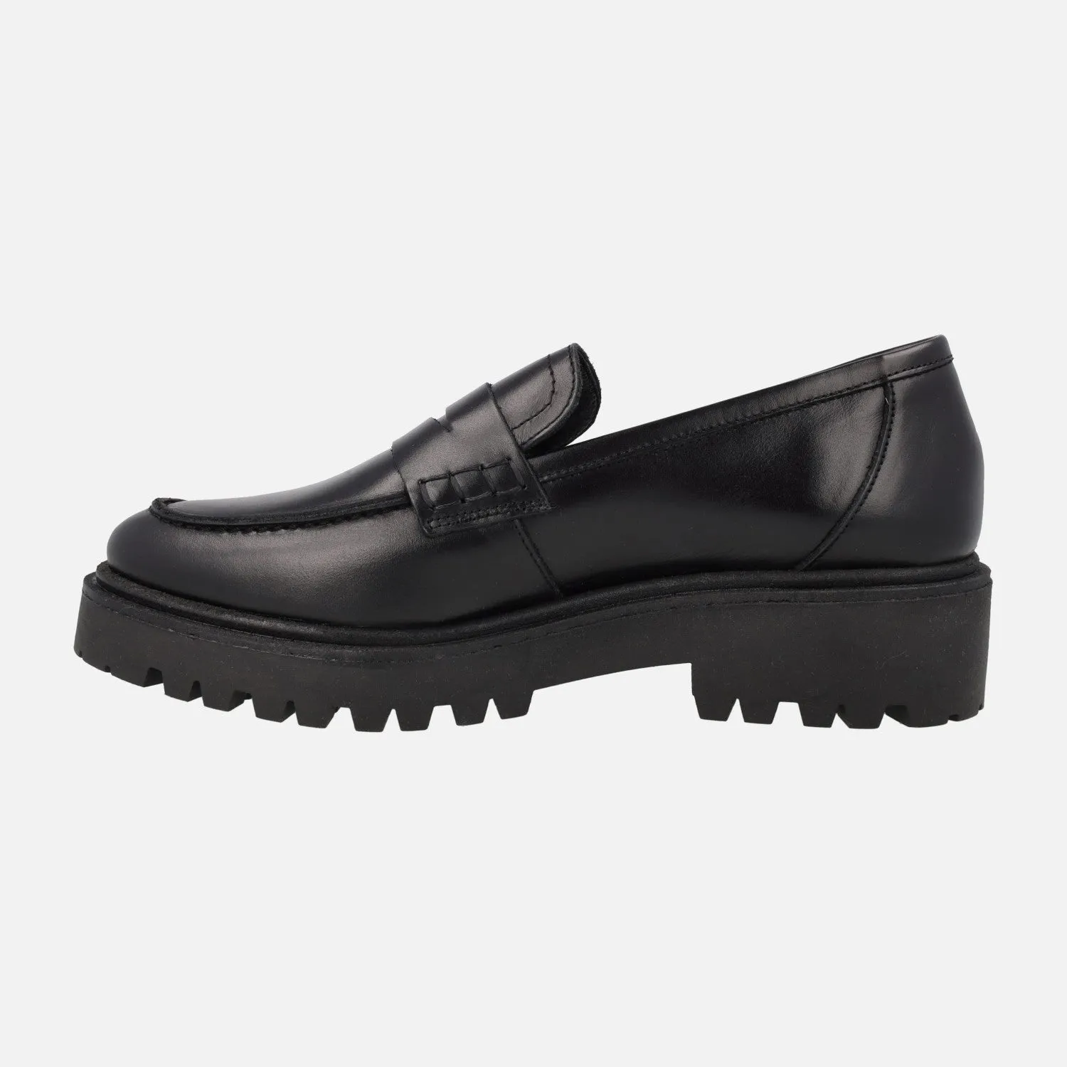 Mocasines negros de piel para mujer con piso track